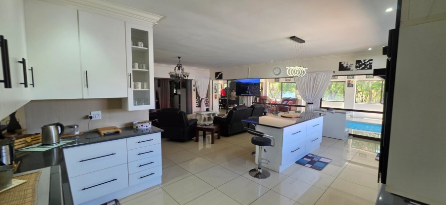 4 Bedroom Property for Sale in Buffelspoort Eco Estate North West